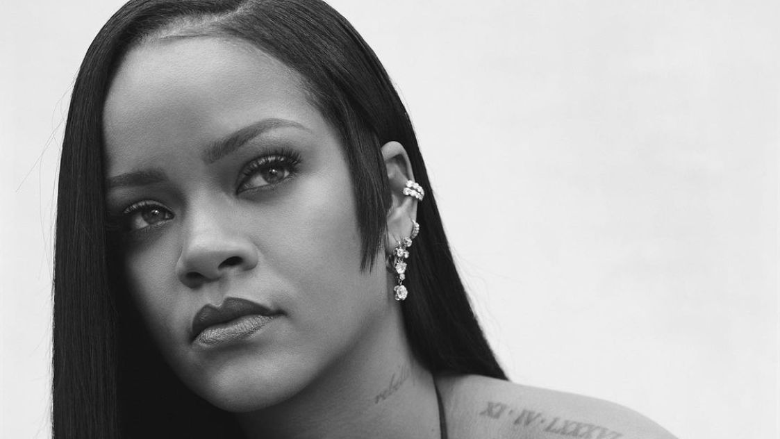Какво се случва с документалния филм за Rihanna?