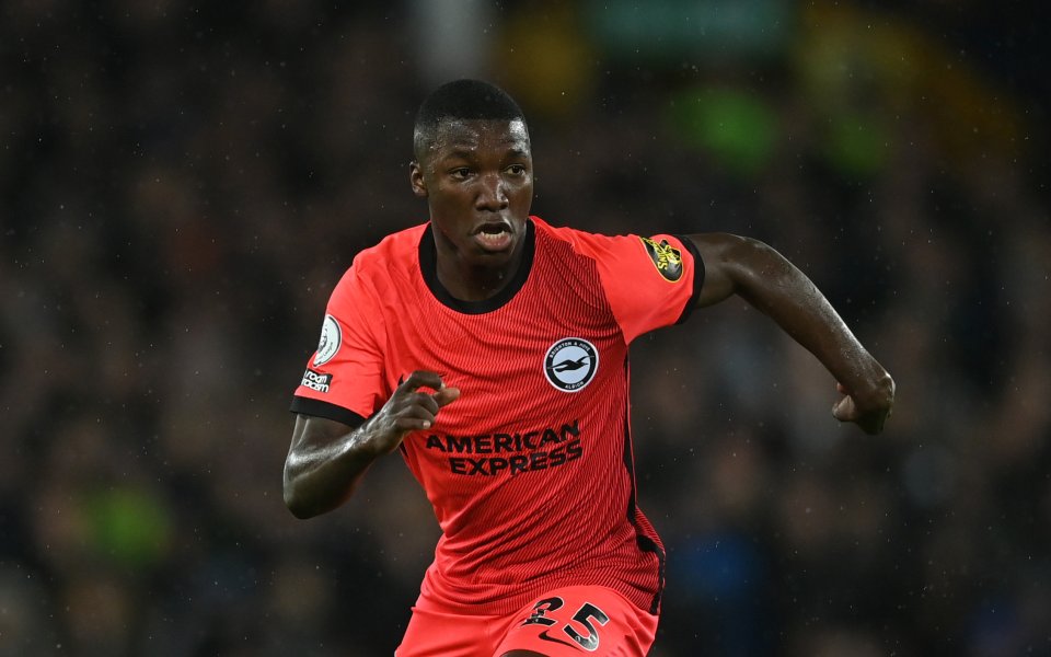 Ливърпул и Челси са сред редицата клубове, които продължават да