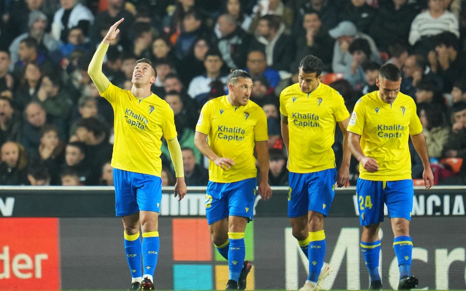 Отборът на Кадис победи с 1:0 като гост Валенсия в