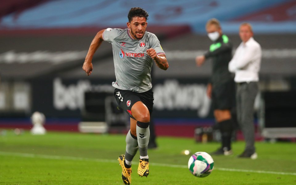 ЦСКА може да привлече 27-годишния нападател Маколи Бон, твърдят журналисти