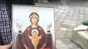 Икона в димитровградското село Добрич предизвика интереса на местните хора  Според