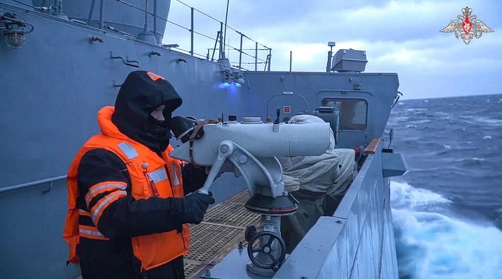 Руски военен кораб, въоръжен с хиперзвукови крилати ракети, проведе учения