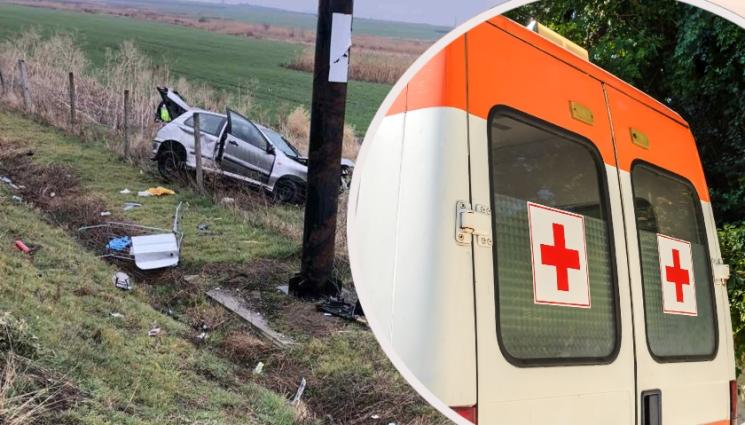 катастрофа тракия - НА КОСЪМ ОТ СМЪРТТА: Два автомобила излетяха от магистралата, забиха се в 8 бетонни кола (СНИМКИ)