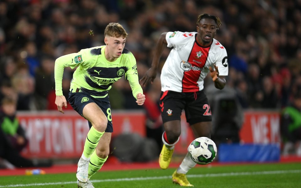 Отборите на Саутхемптън и Манчестър Сили играят при резултат 2:0