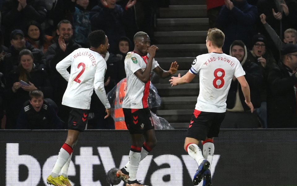 Саутхемптън победи Манчестър Сили с 2:0 в четвъртфинален двубой от Карабао