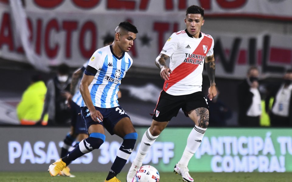 Саутхемптън официално привлече полузащитника Карлос Алкарас от аржентиския Расинг Клуб.