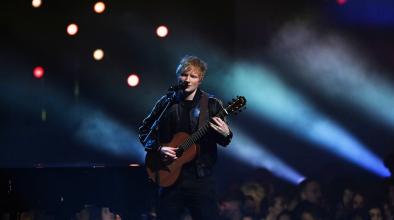 Ed Sheeran написал песен за "Смъртта може да почака"