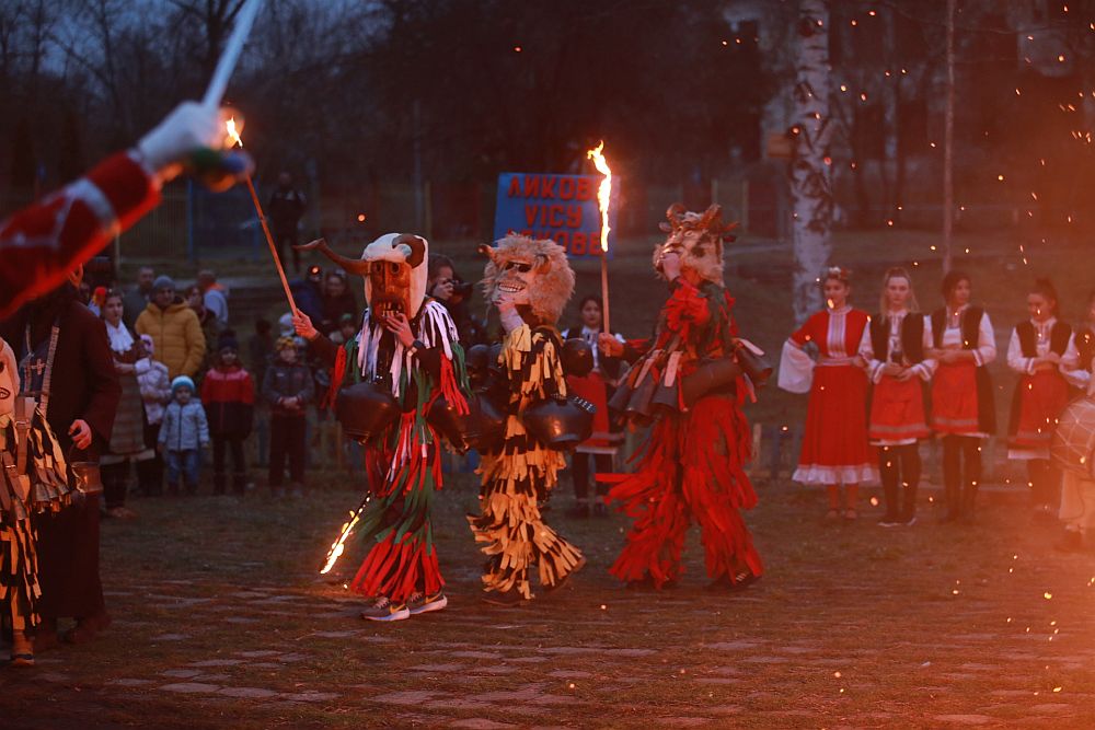 Магията на „Сурва“