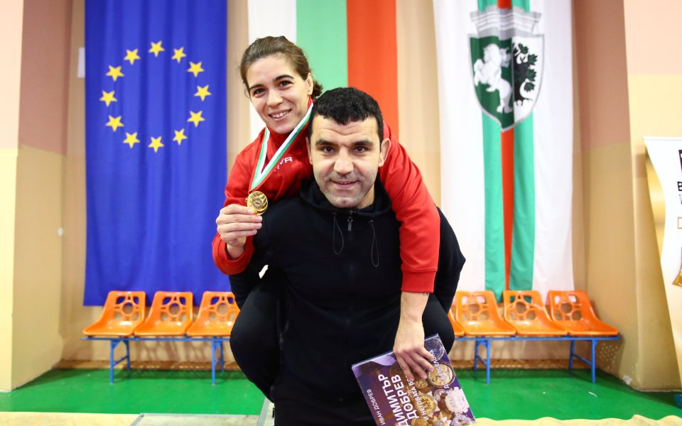 Тайбе Юсеин и Биляна Дудова над всички на шампионата в Сливен