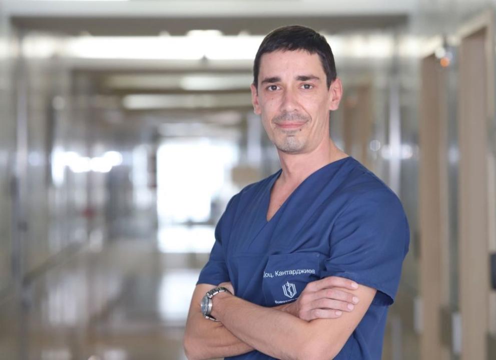  доцент Весел Кантарджиев 