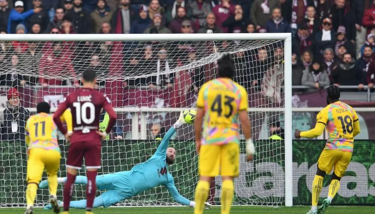 Специя - Специя се измъкна от опасната зона, Петко Христов остана резерва