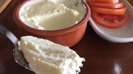 кисело мляко