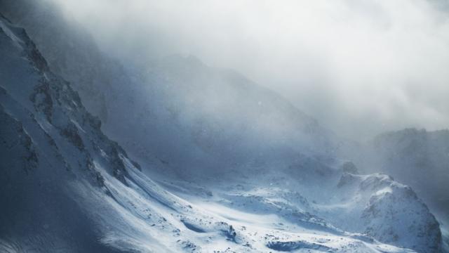 Учени алармират: Намаляването на снежната покривка застрашава достъпа до питейна вода