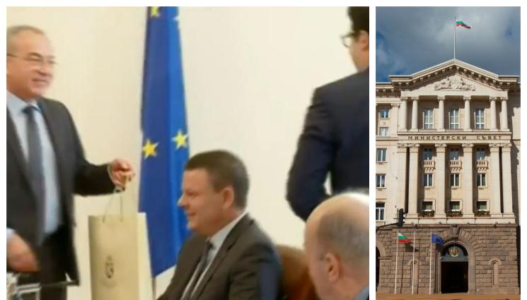 Гълъб Донев Атанас Пеканов - ПРАЗНИК: Министрите се черпят за имения ден на Атанас Пеканов