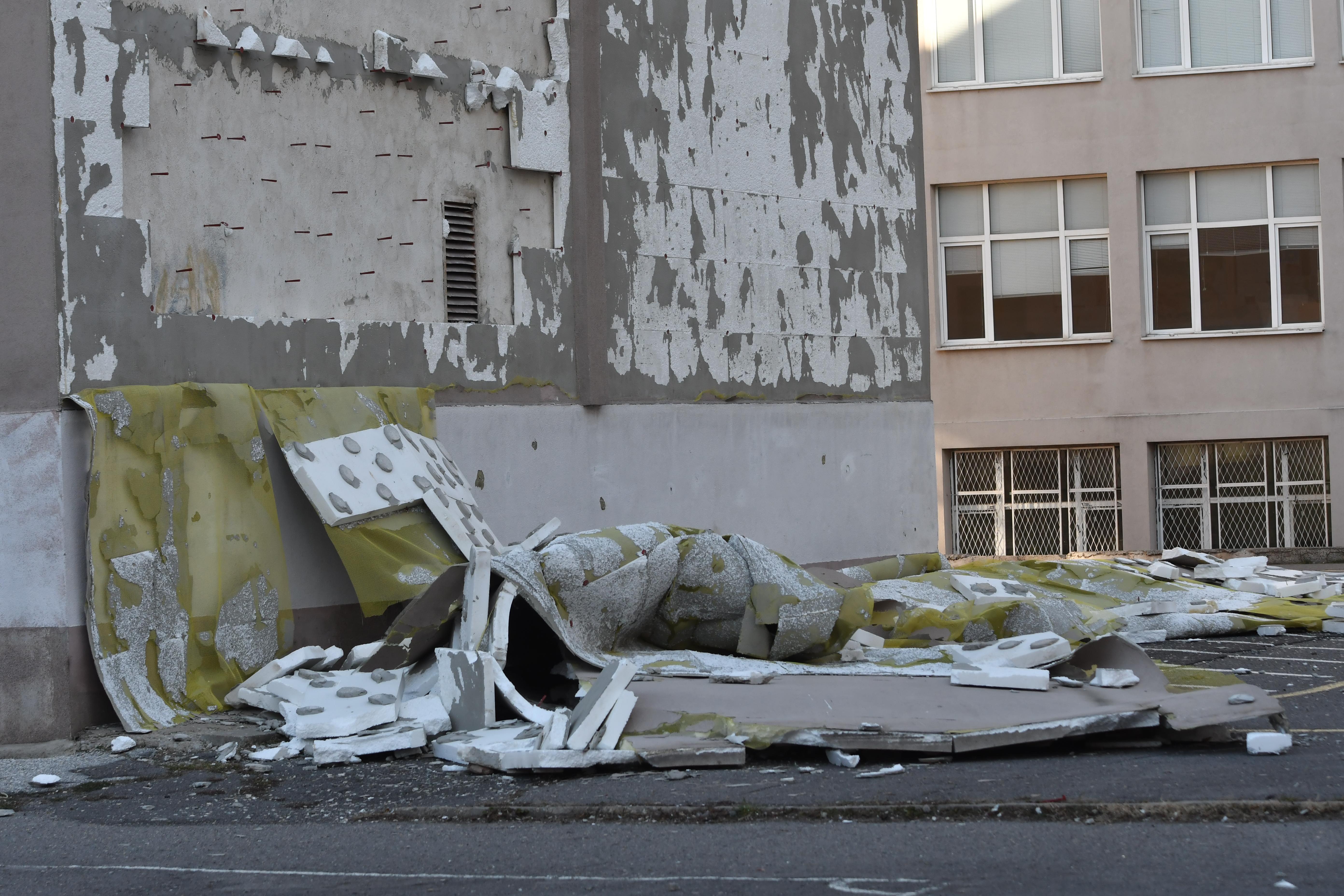 фасада училище