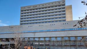 Новата болница в Ямбол може да бъде завършена до есента