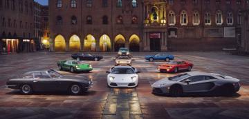 <p>Историята на моделите на Lamborghini с V12. И Miura.</p>