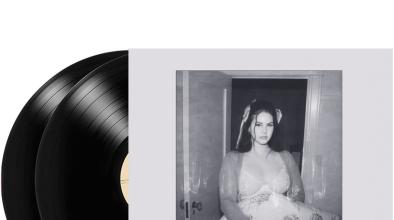 Lana Del Rey полугола на обложката на новия си албум