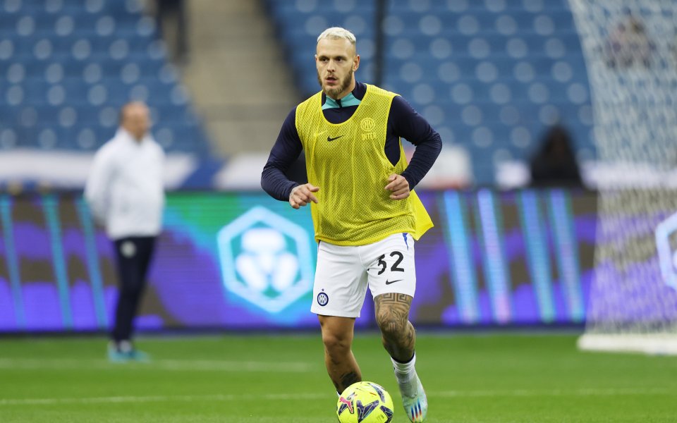 Милан и Интер играят при резултат 0:1 в Рияд, Саудитска Арабия,