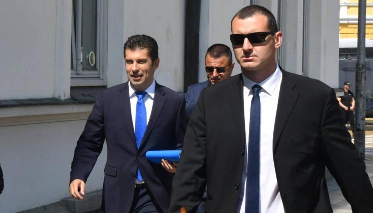 Кирил Петков - НА СТРЕТИГИЧЕСКИЯ ФОРУМ Е БЛЕД: Петков: Можем да постигнем успех по Шенген, ако си свършим работата през септември в НС