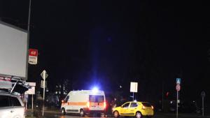 Такси блъсна мъж и жена на пешеходна пътека в Благоевград