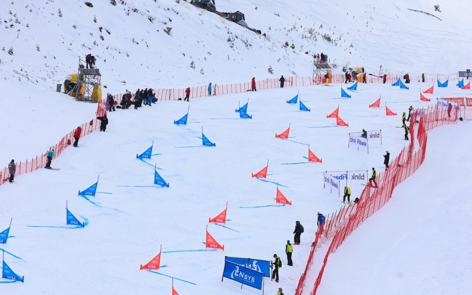 Сноубордисти от 17 държави ще участват на младежкото световно първенство в Банско