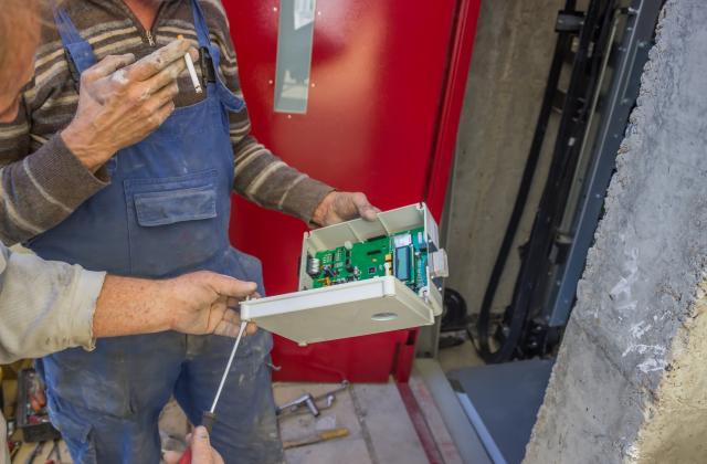 Има поскъпване на услугата. За последните две години таксите са