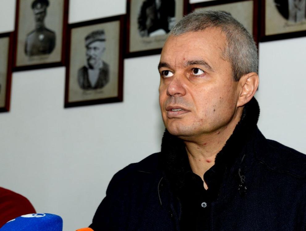  Костадин Костадинов 