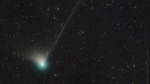 Зелена комета от епохата на неандерталците ще е видима от Земята 