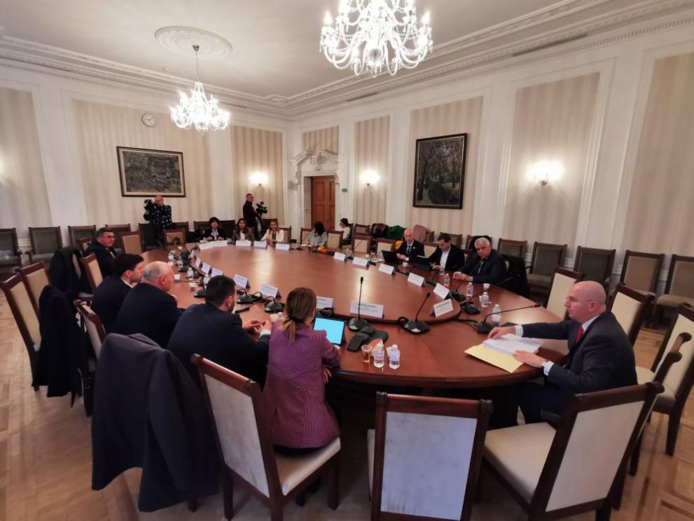 Бившите премиер Бойко Борисов и Сергей Станишев, както и ексминистрите