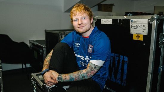 Ed Sheeran не е отказал да пее на коронацията