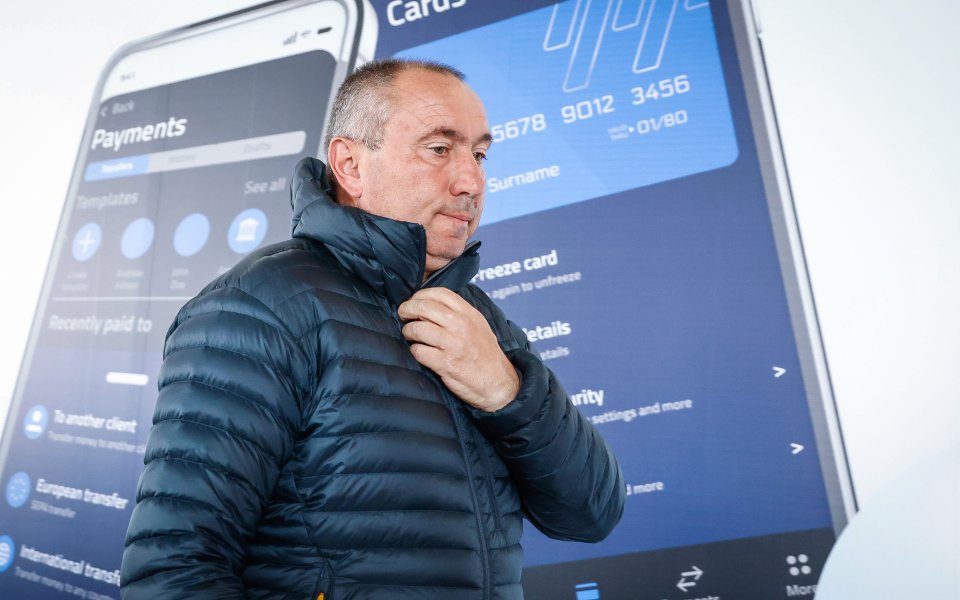 Треньорът на Левски - Станимир Стоилов, говори пред медиите след