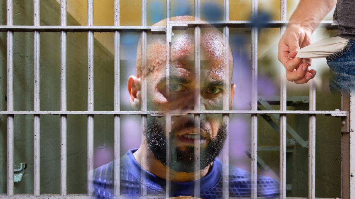 Дани Алвес пари затвор