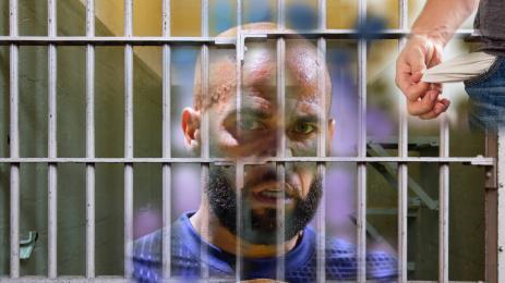 Дани Алвес пари затвор