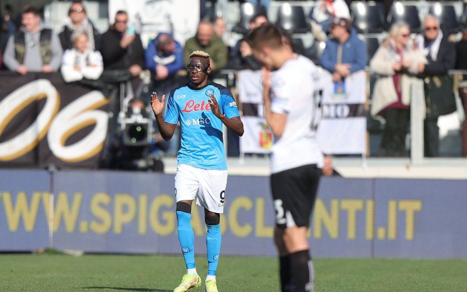 Манчестър Юнайтед ще се стреми през следващите месеци да подпише с