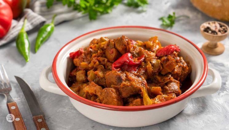 рецепти - 5 апетитни предложения с праз: Опитайте го запечен с ориз или го сгответе със свинско и гъби