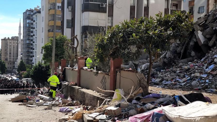 България е готова да изпрати медици за пострадалите в Турция след земетресенията