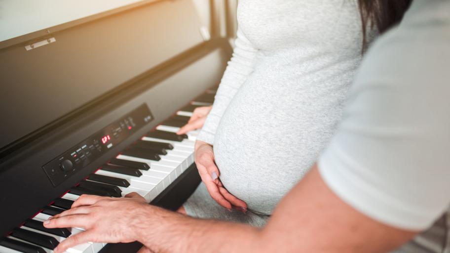 Ефектът на Моцарт: Защо трябва да слушате класическа музика, докато сте бременна