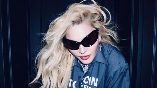 Madonna стартира световното си турне в Лондон