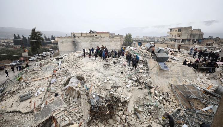 земетресение Турция - ПОМОЩ ЗА СИРИЯ: Два самолета се приземиха в Дамаск