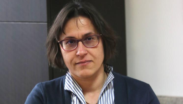 Александра Шехтова - Писателката Александра Шехтова пред „Телеграф“: Държавата лишава осиновените от идентичност