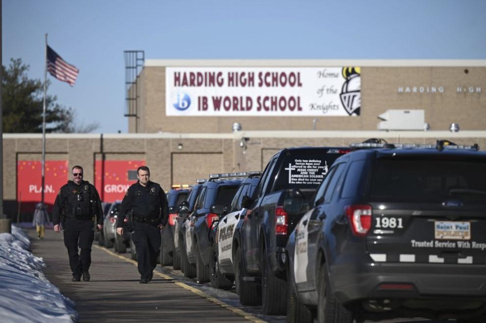 15-годишен ученик е бил намушкан смъртоносно в гимназия в американския