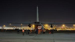 Двата военни самолета Спартан които прибират български спасители от Турция