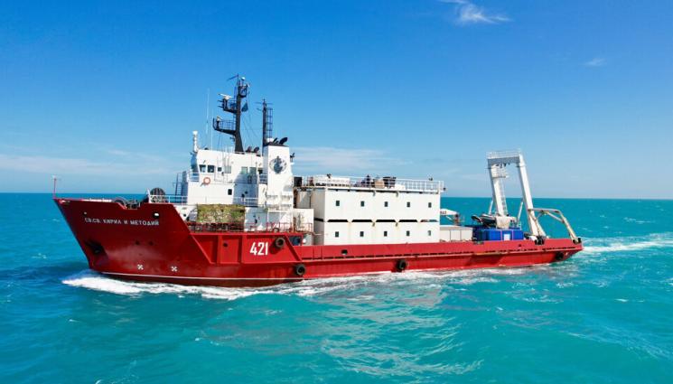 кораб полярници Океан - ИСТОРИЧЕСКИ МОМЕНТ: БГ изследователски кораб премина от Атлантическия в Тихия океан (ВИДЕО)