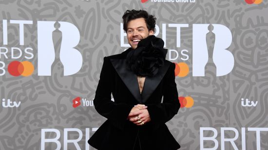 4 от 4: Harry Styles отнесе наградите БРИТ