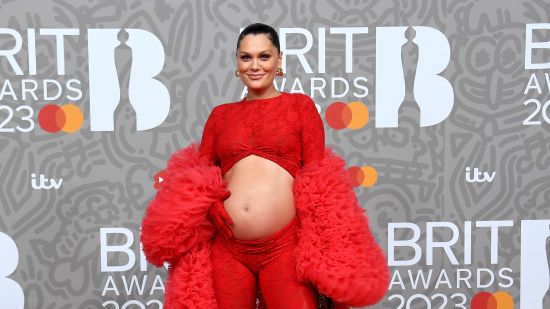 Jessie J роди момченце