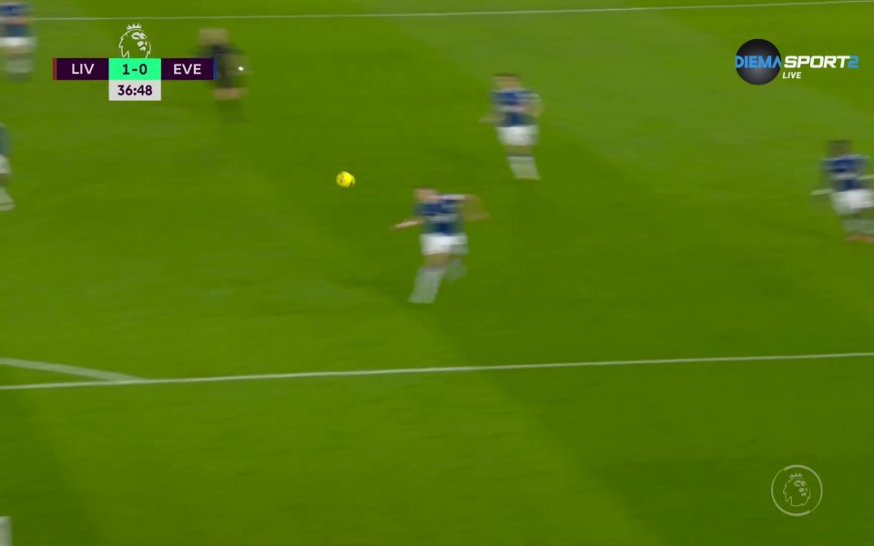 Мохамед Салах изведе Ливърпул напред в дербито на Мърсисайд след