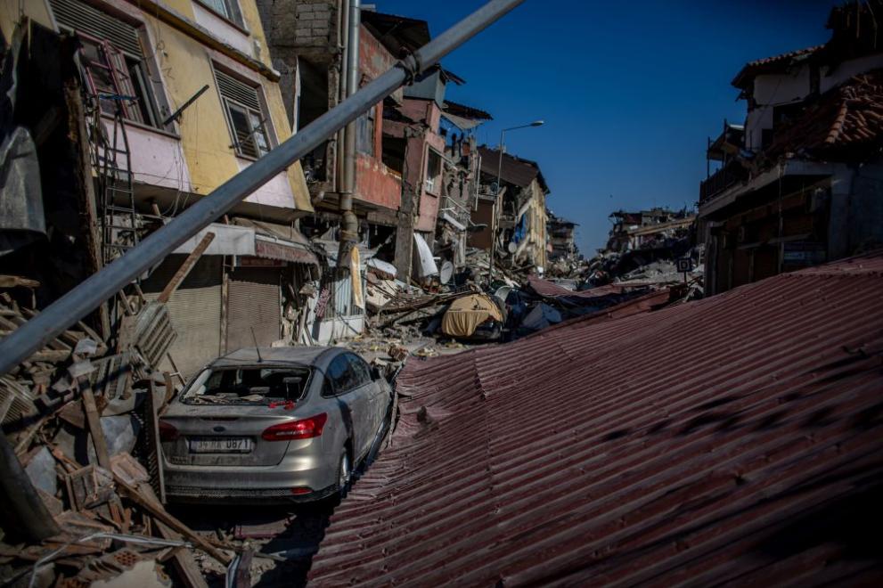 Най-малко 133 000 души, засегнати от опустошителните земетресения през февруари