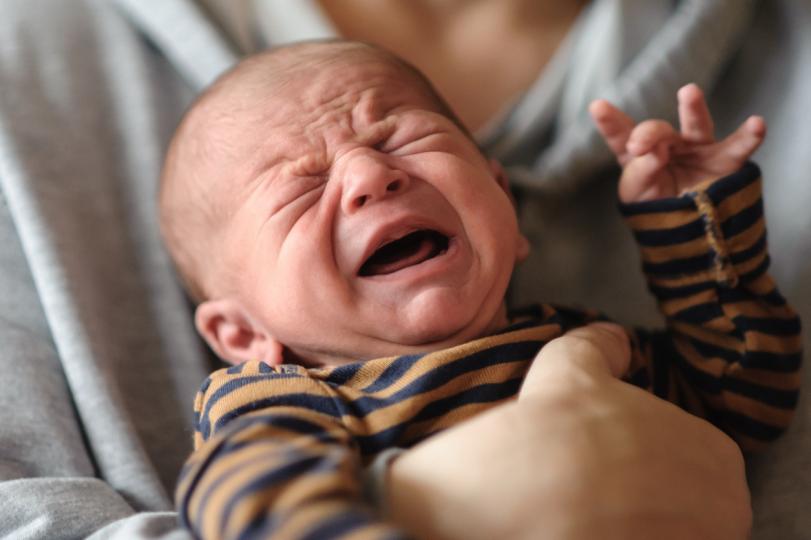 7 гениални начина да спрете бебешкия плач. И защо работят