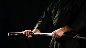 В Китай самотен баща уби 13 годишния си син със самурайски